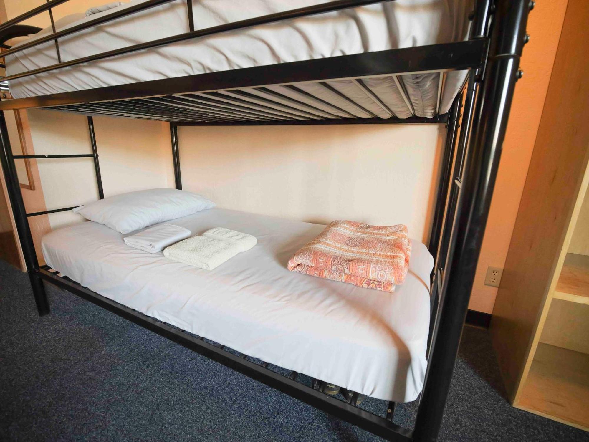 Ashland Commons Hostel Екстер'єр фото