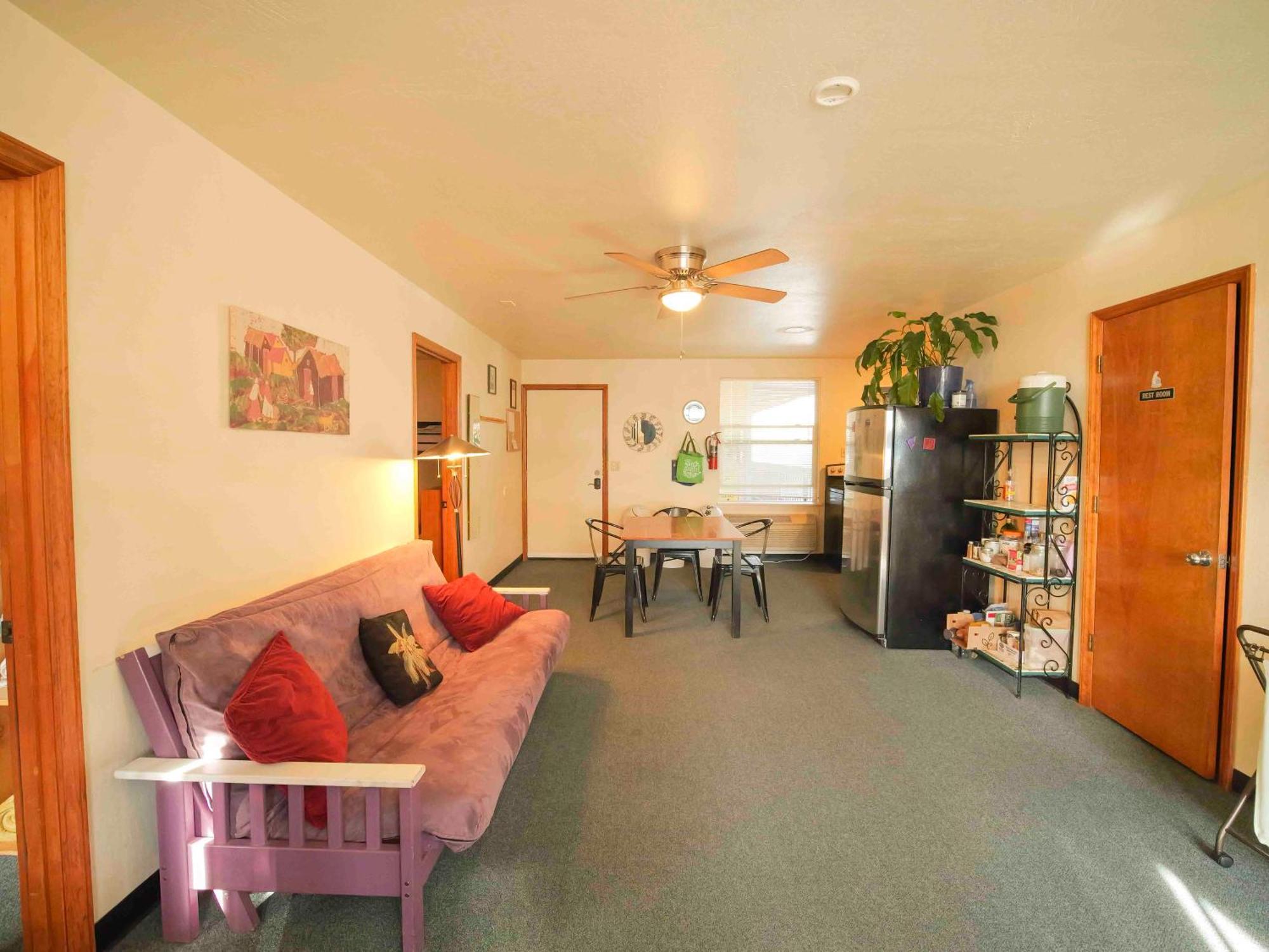 Ashland Commons Hostel Екстер'єр фото