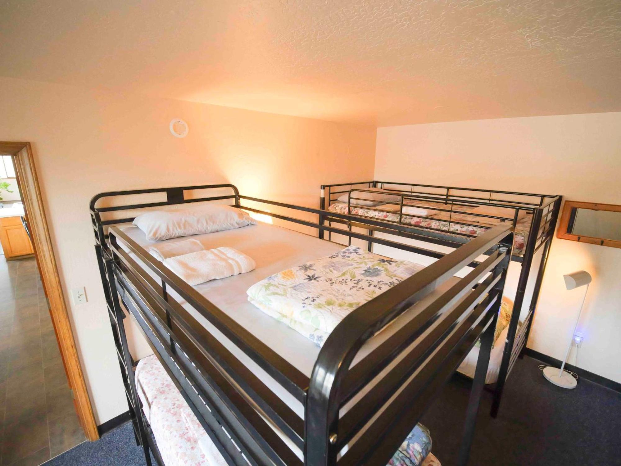 Ashland Commons Hostel Екстер'єр фото